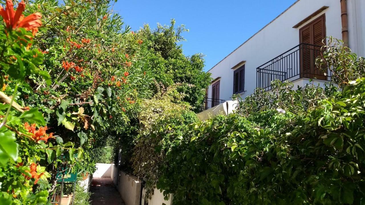 Villetta Con Giardino Mandarino Macari Eksteriør bilde